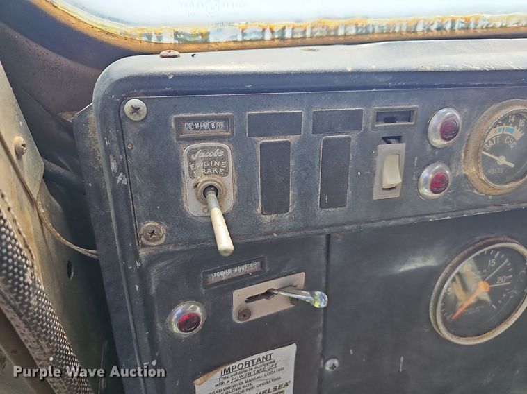 image for item LW9688 1973 International F5070  dump truck