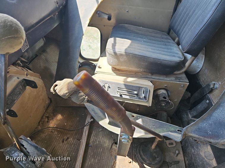 image for item LW9688 1973 International F5070  dump truck