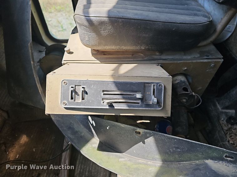 image for item LW9688 1973 International F5070  dump truck