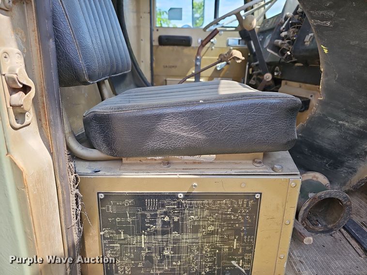 image for item LW9688 1973 International F5070  dump truck