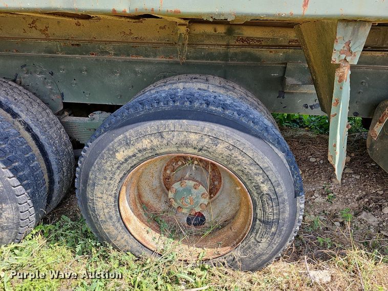 image for item LW9688 1973 International F5070  dump truck