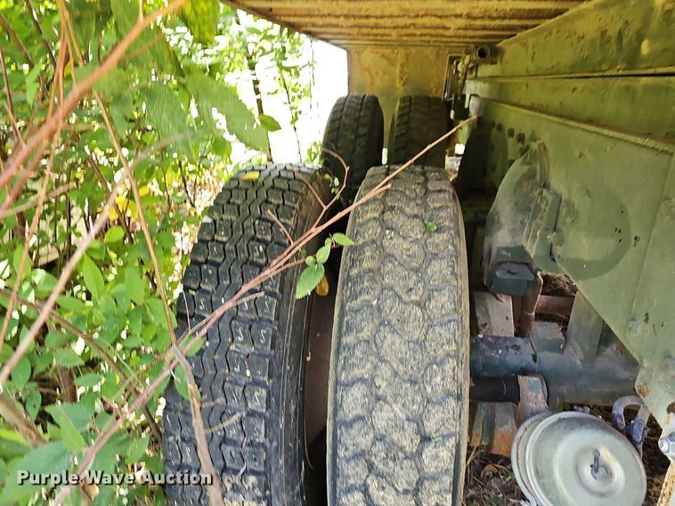 image for item LW9688 1973 International F5070  dump truck