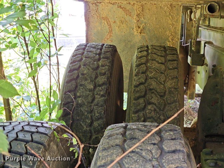 image for item LW9688 1973 International F5070  dump truck