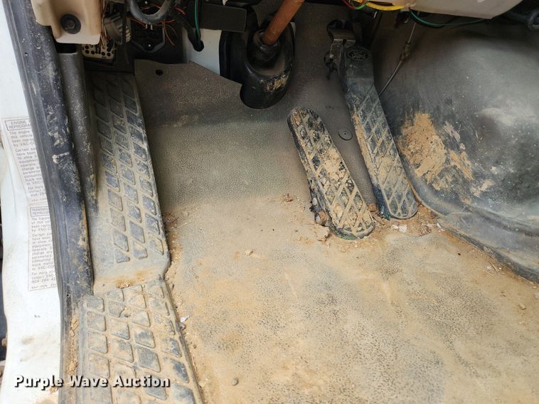 image for item LX9550 2002 Sterling L7500  sewer jetter truck