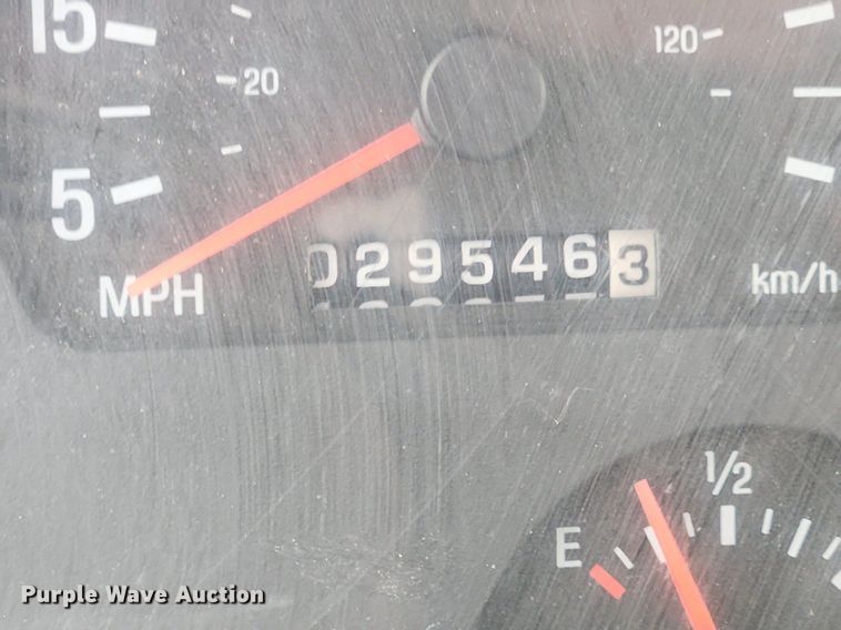 image for item LX9550 2002 Sterling L7500  sewer jetter truck