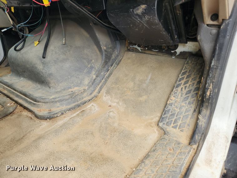 image for item LX9550 2002 Sterling L7500  sewer jetter truck