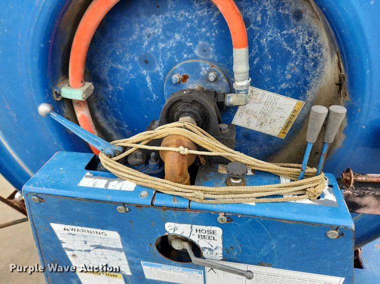 image for item LX9550 2002 Sterling L7500  sewer jetter truck