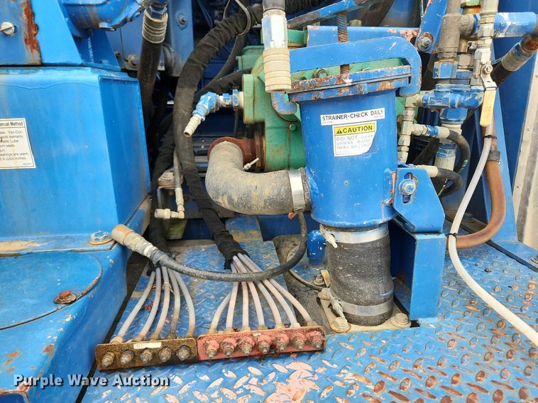 image for item LX9550 2002 Sterling L7500  sewer jetter truck