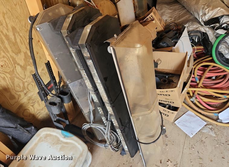 image for item LX9752 Automotive accessories