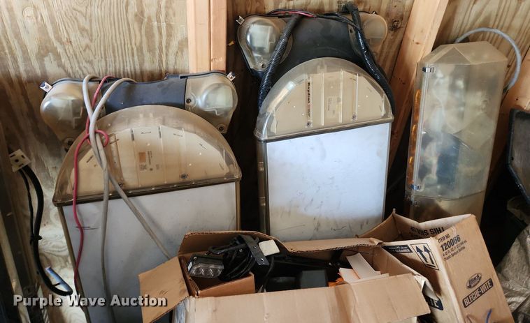 image for item LX9752 Automotive accessories