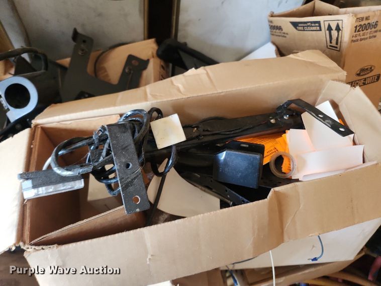 image for item LX9752 Automotive accessories