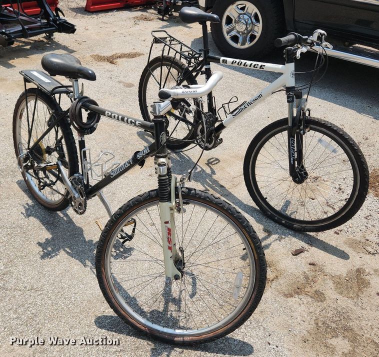 image for item LX9753 (2) Smith & Wesson bicycles