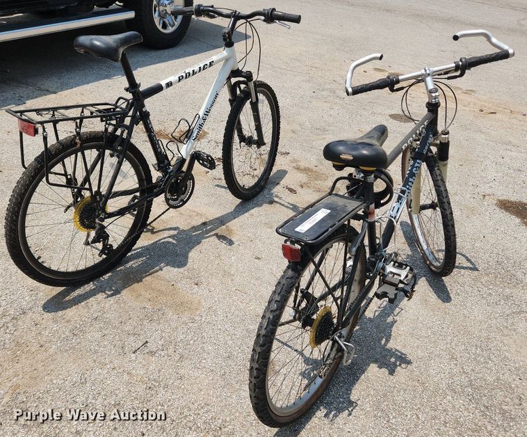 image for item LX9753 (2) Smith & Wesson bicycles