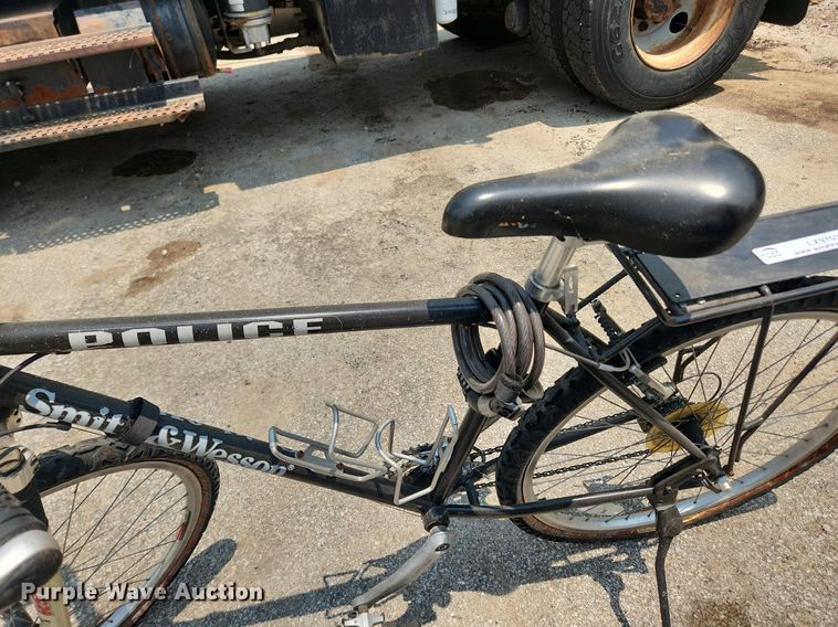 image for item LX9753 (2) Smith & Wesson bicycles