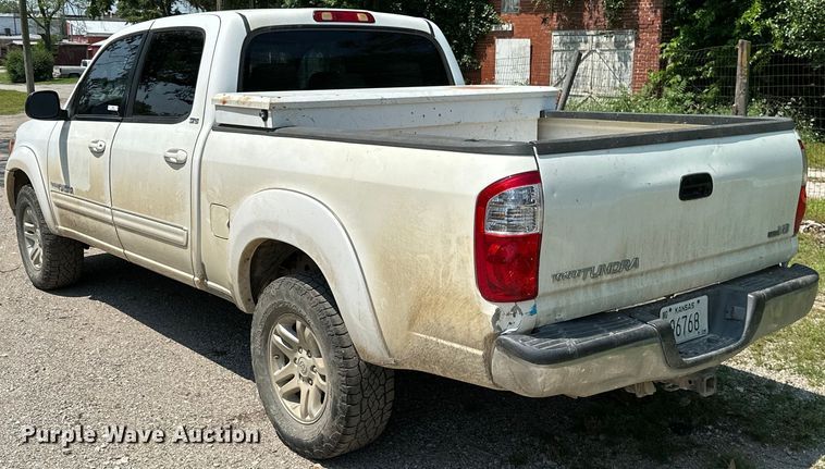 image for item MB9544 2006 Toyota Tundra  Double Cab pickup truck