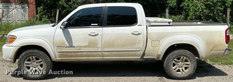 image for item MB9544 2006 Toyota Tundra  Double Cab pickup truck