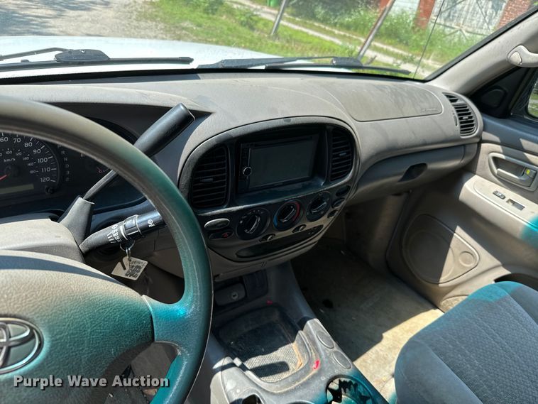 image for item MB9544 2006 Toyota Tundra  Double Cab pickup truck