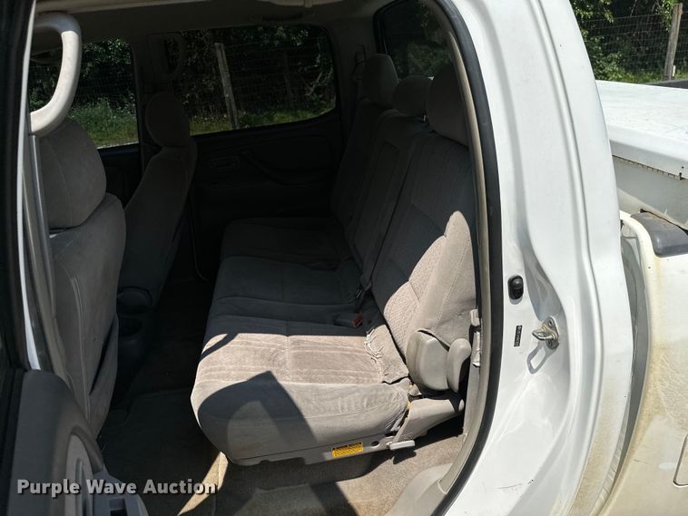 image for item MB9544 2006 Toyota Tundra  Double Cab pickup truck