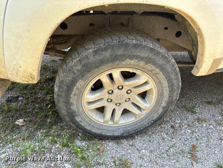 image for item MB9544 2006 Toyota Tundra  Double Cab pickup truck