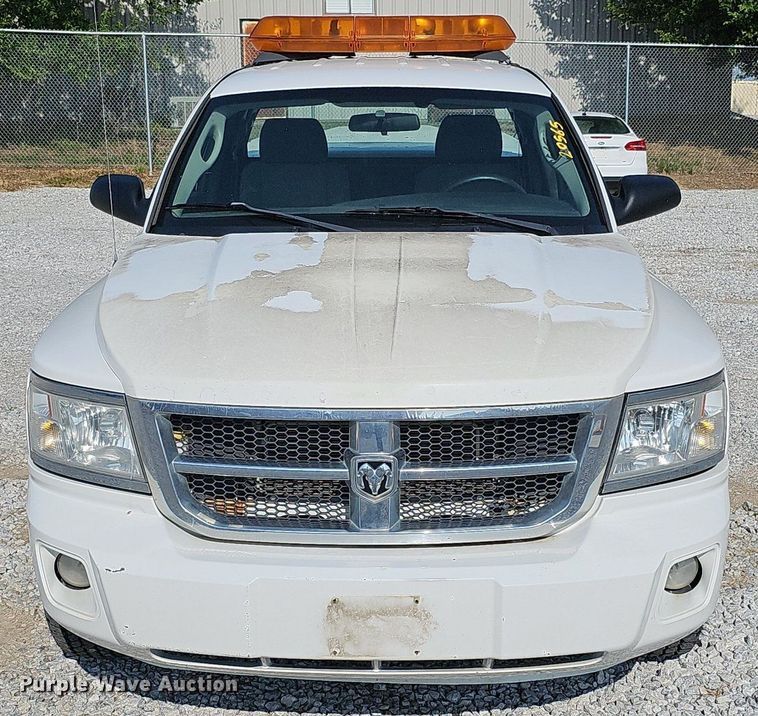 image for item MD9854 2010 Dodge Dakota  Ext. Cab pickup truck