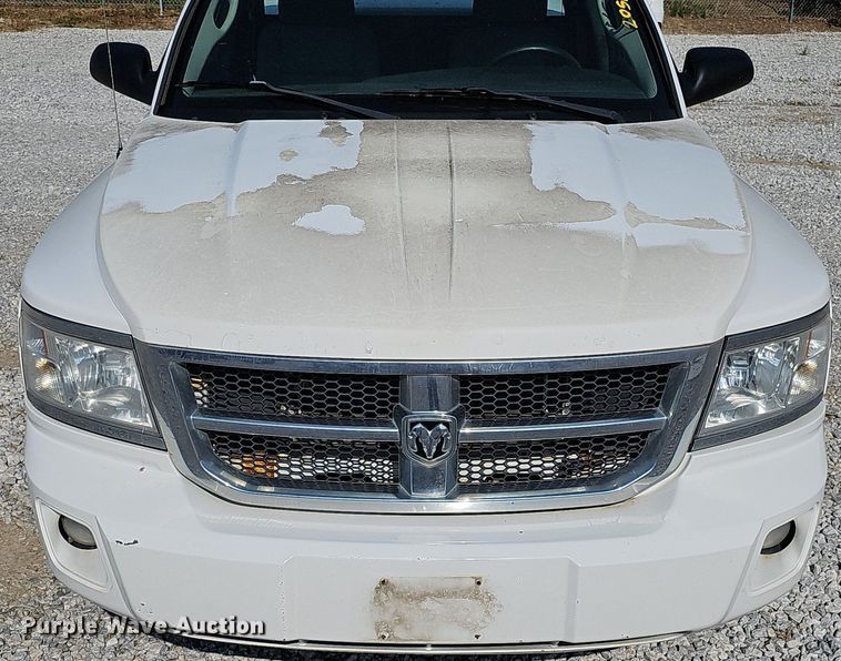 image for item MD9854 2010 Dodge Dakota  Ext. Cab pickup truck