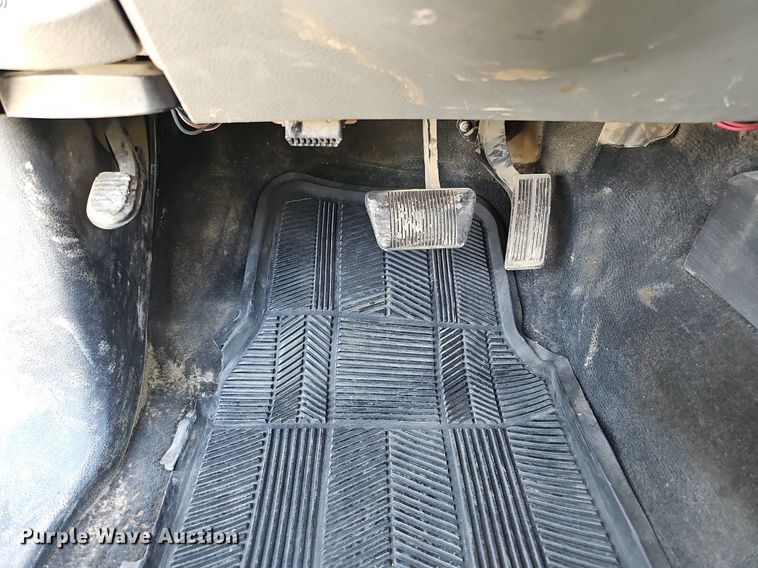 image for item MD9854 2010 Dodge Dakota  Ext. Cab pickup truck