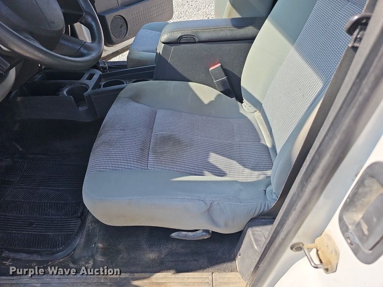 image for item MD9854 2010 Dodge Dakota  Ext. Cab pickup truck