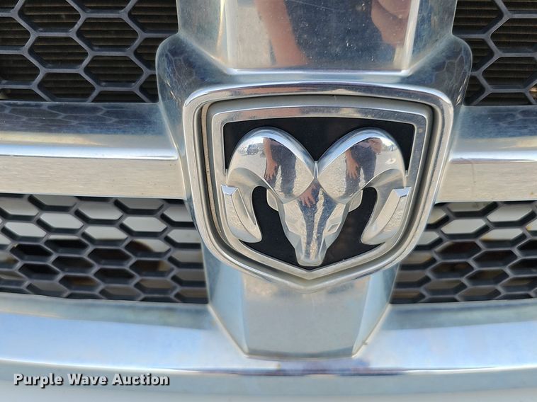 image for item MD9854 2010 Dodge Dakota  Ext. Cab pickup truck