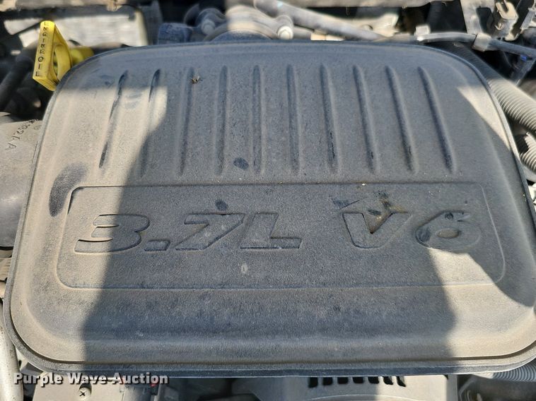 image for item MD9854 2010 Dodge Dakota  Ext. Cab pickup truck