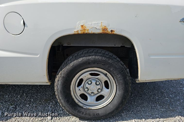 image for item MD9854 2010 Dodge Dakota  Ext. Cab pickup truck