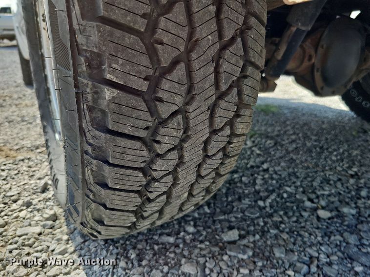 image for item MD9854 2010 Dodge Dakota  Ext. Cab pickup truck