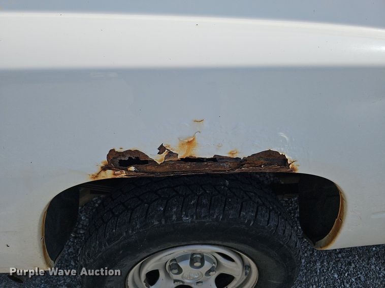 image for item MD9855 2010 Dodge Dakota  Ext. Cab pickup truck