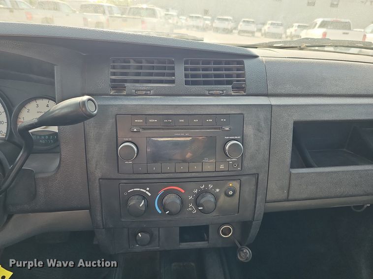 image for item MD9855 2010 Dodge Dakota  Ext. Cab pickup truck