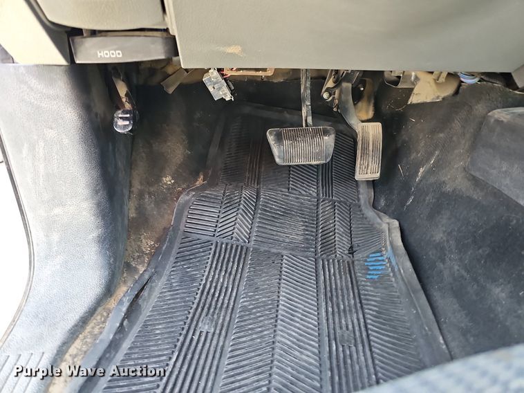 image for item MD9855 2010 Dodge Dakota  Ext. Cab pickup truck