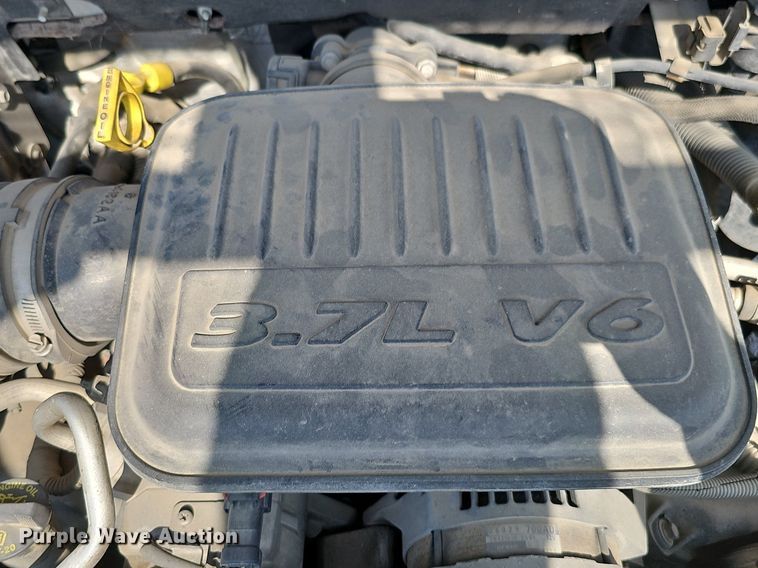 image for item MD9855 2010 Dodge Dakota  Ext. Cab pickup truck