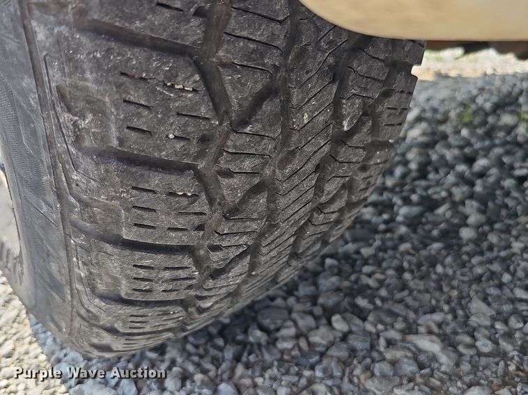 image for item MD9855 2010 Dodge Dakota  Ext. Cab pickup truck