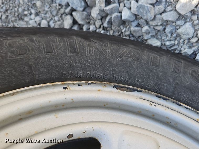 image for item MD9855 2010 Dodge Dakota  Ext. Cab pickup truck