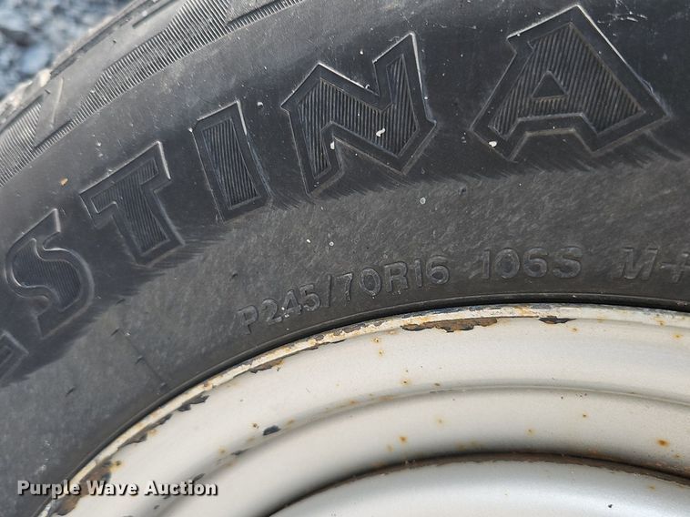 image for item MD9855 2010 Dodge Dakota  Ext. Cab pickup truck