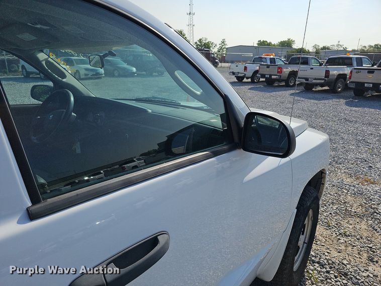 image for item MD9856 2010 Dodge Dakota  Ext. Cab pickup truck