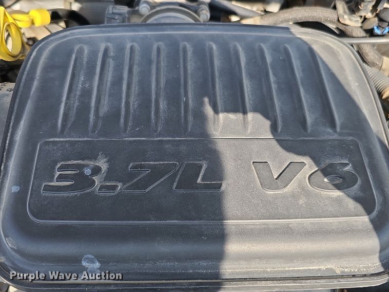 image for item MD9856 2010 Dodge Dakota  Ext. Cab pickup truck