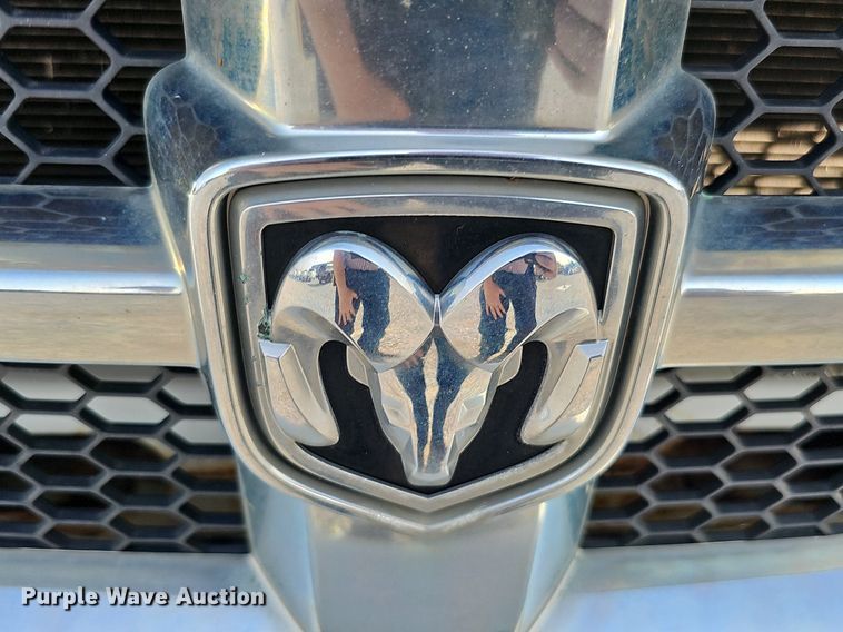 image for item MD9856 2010 Dodge Dakota  Ext. Cab pickup truck