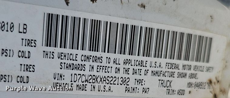 image for item MD9856 2010 Dodge Dakota  Ext. Cab pickup truck