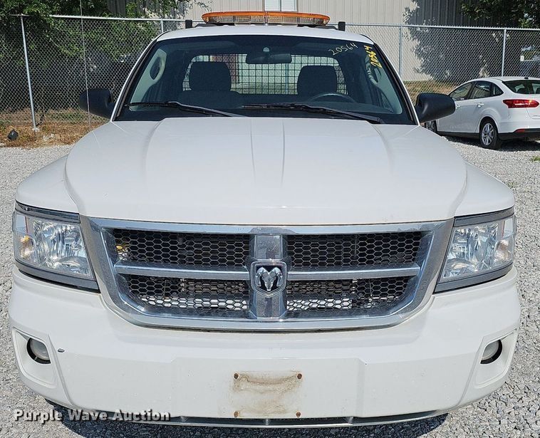 image for item MD9857 2010 Dodge Dakota  Ext. Cab pickup truck