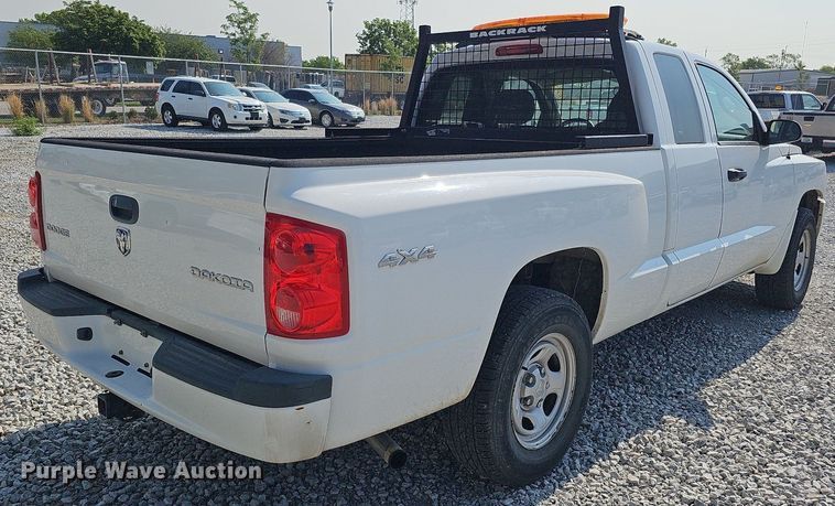 image for item MD9857 2010 Dodge Dakota  Ext. Cab pickup truck