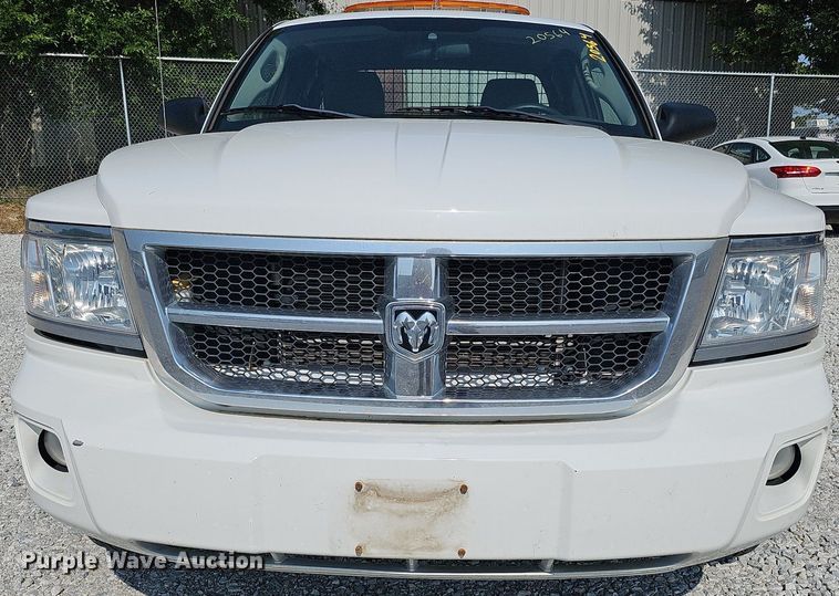 image for item MD9857 2010 Dodge Dakota  Ext. Cab pickup truck