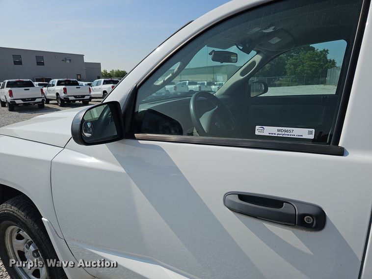 image for item MD9857 2010 Dodge Dakota  Ext. Cab pickup truck