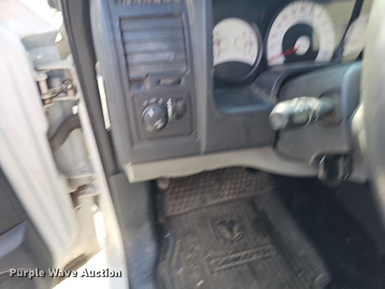 image for item MD9857 2010 Dodge Dakota  Ext. Cab pickup truck