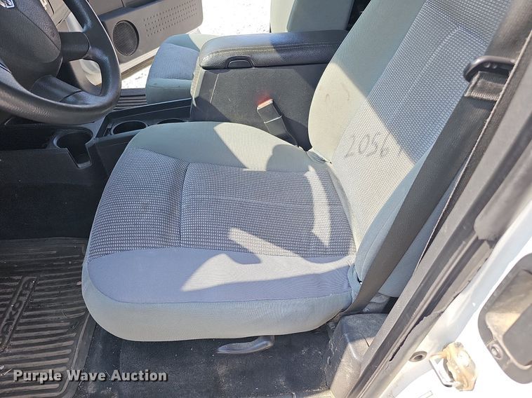 image for item MD9857 2010 Dodge Dakota  Ext. Cab pickup truck