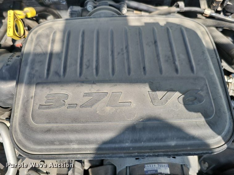 image for item MD9857 2010 Dodge Dakota  Ext. Cab pickup truck