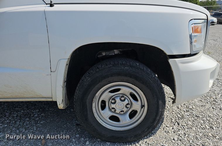 image for item MD9857 2010 Dodge Dakota  Ext. Cab pickup truck